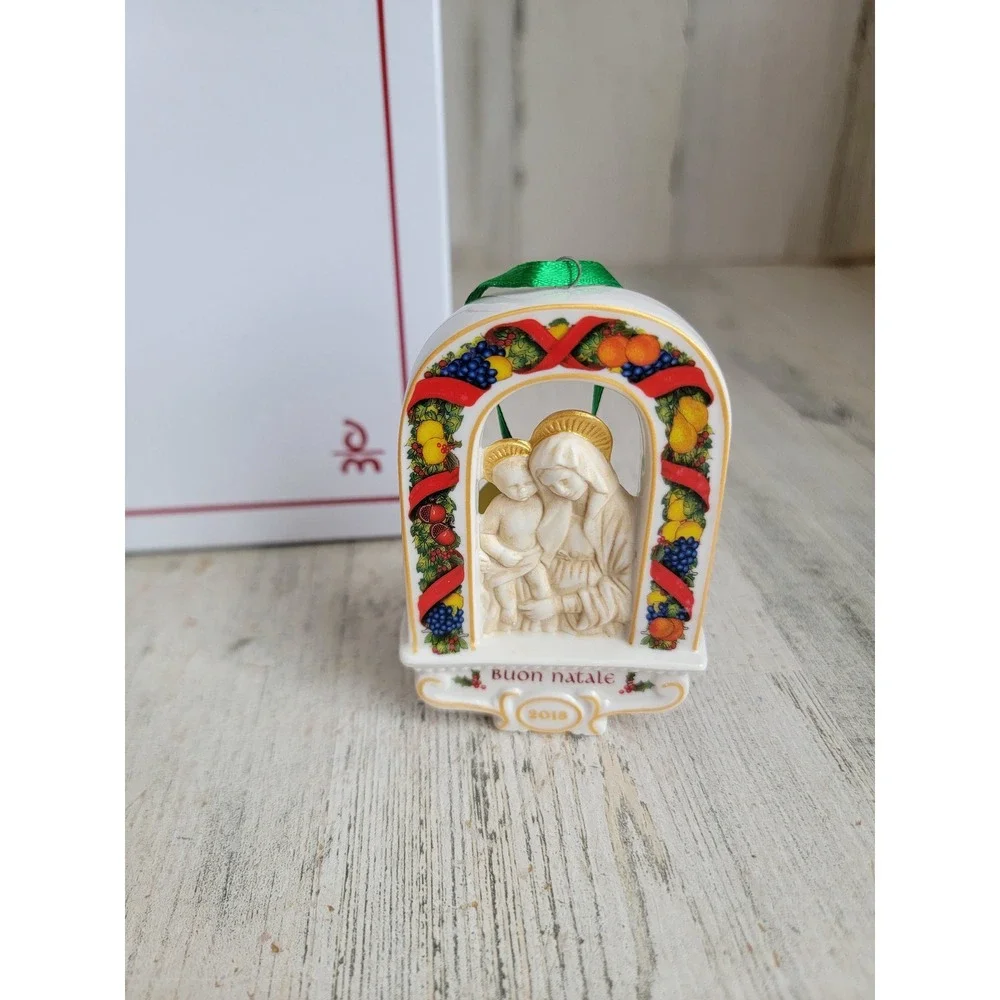 Danbury mint Buon Natale virgin Mary‎ baby Jesus ornament Xmas